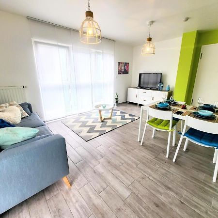 Calm And Modern Apartment Eischen Bagian luar foto