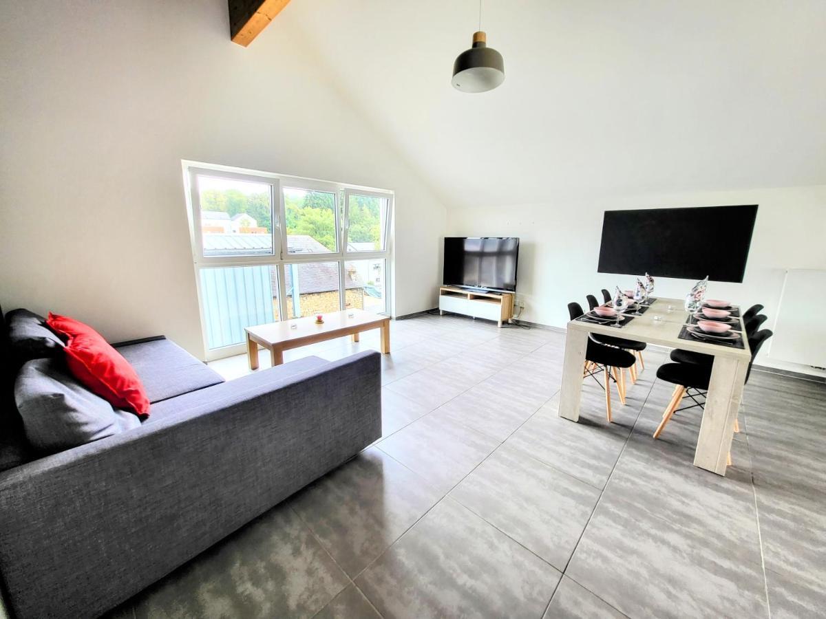Calm And Modern Apartment Eischen Bagian luar foto